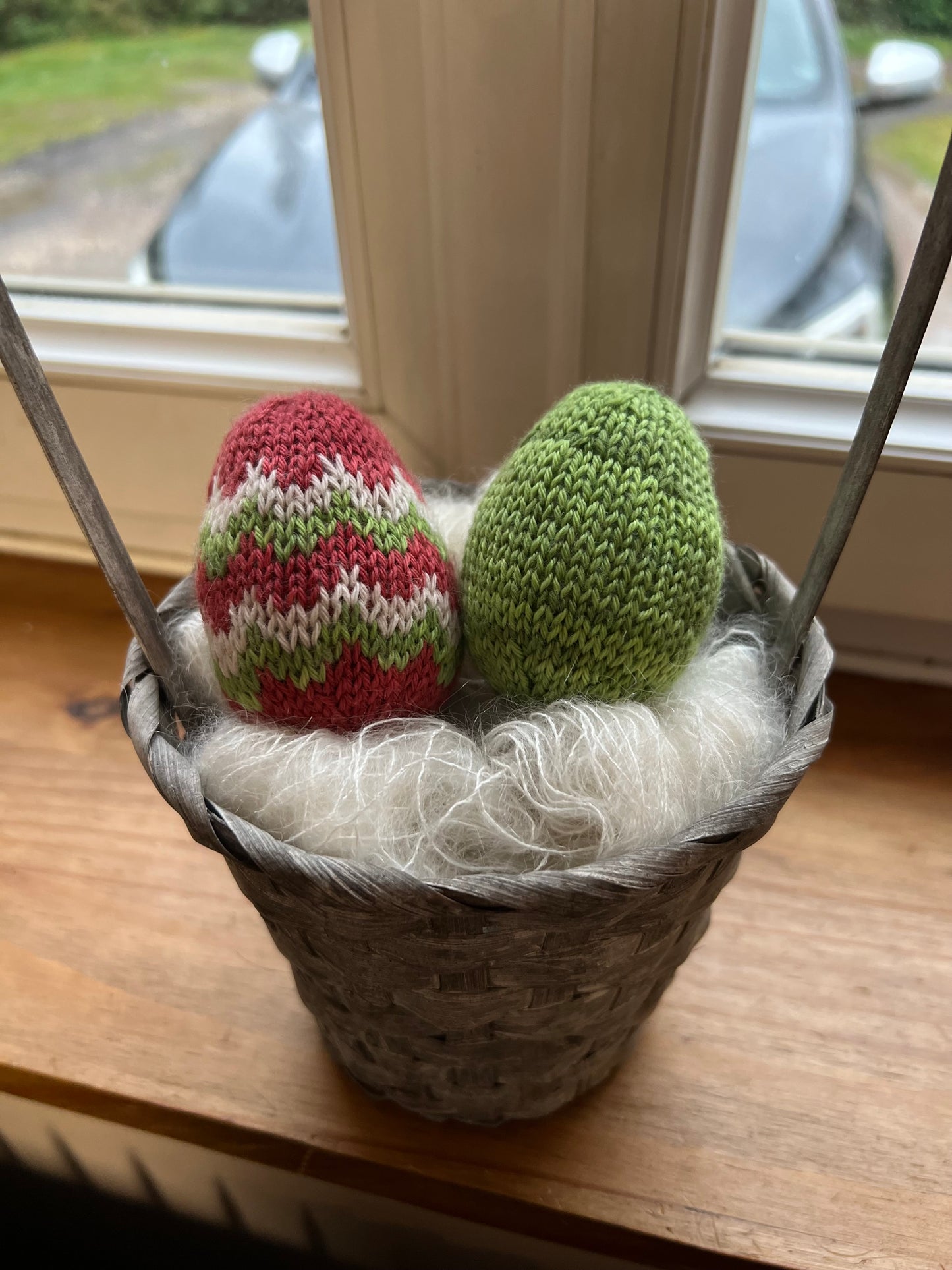 FREE EASTER EGGS Knitting Pattern PDF -(seamless)