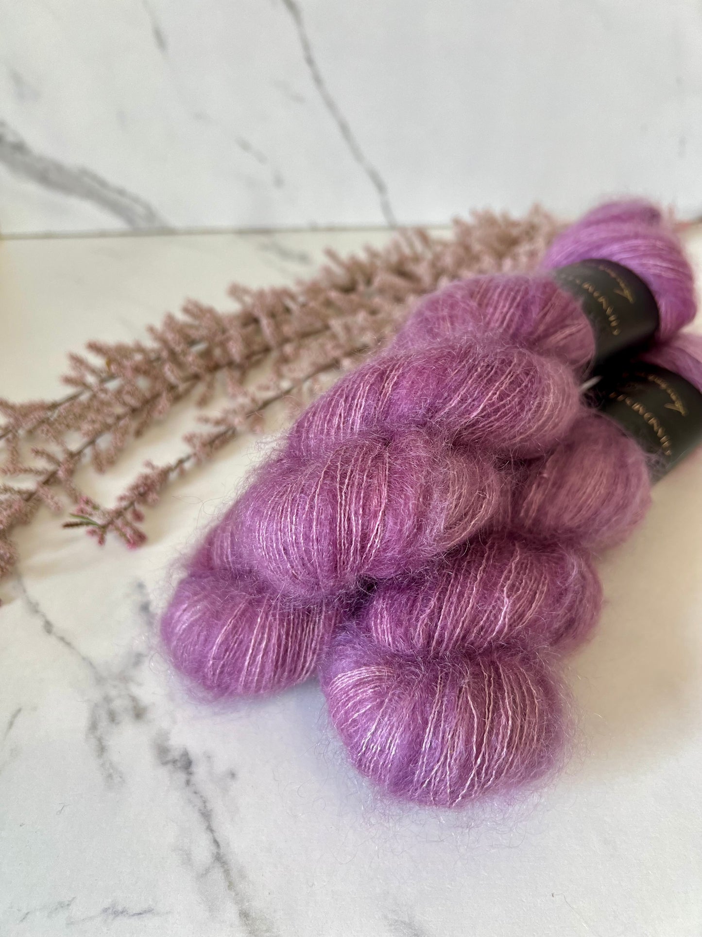 Box mai 2026 : Baiser de pivoine (couleur exclusive uniquement en pré-commande)