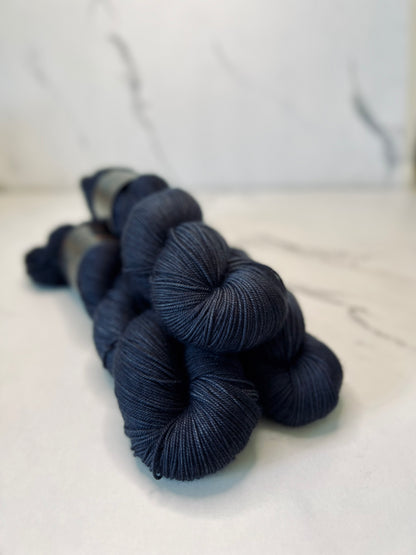 ISÉA - FINGERING MERINO SKEIN (Ready to ship)
