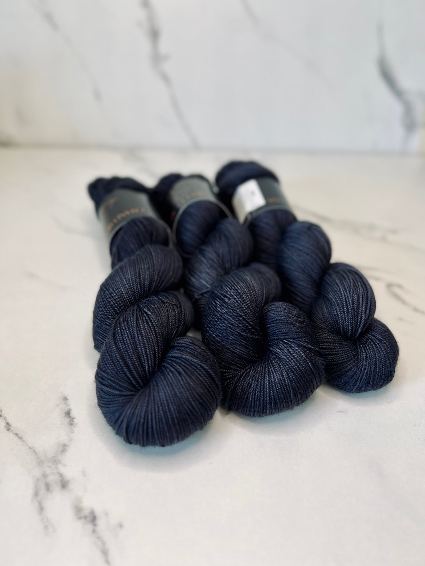ISÉA - FINGERING MERINO SKEIN (Ready to ship)