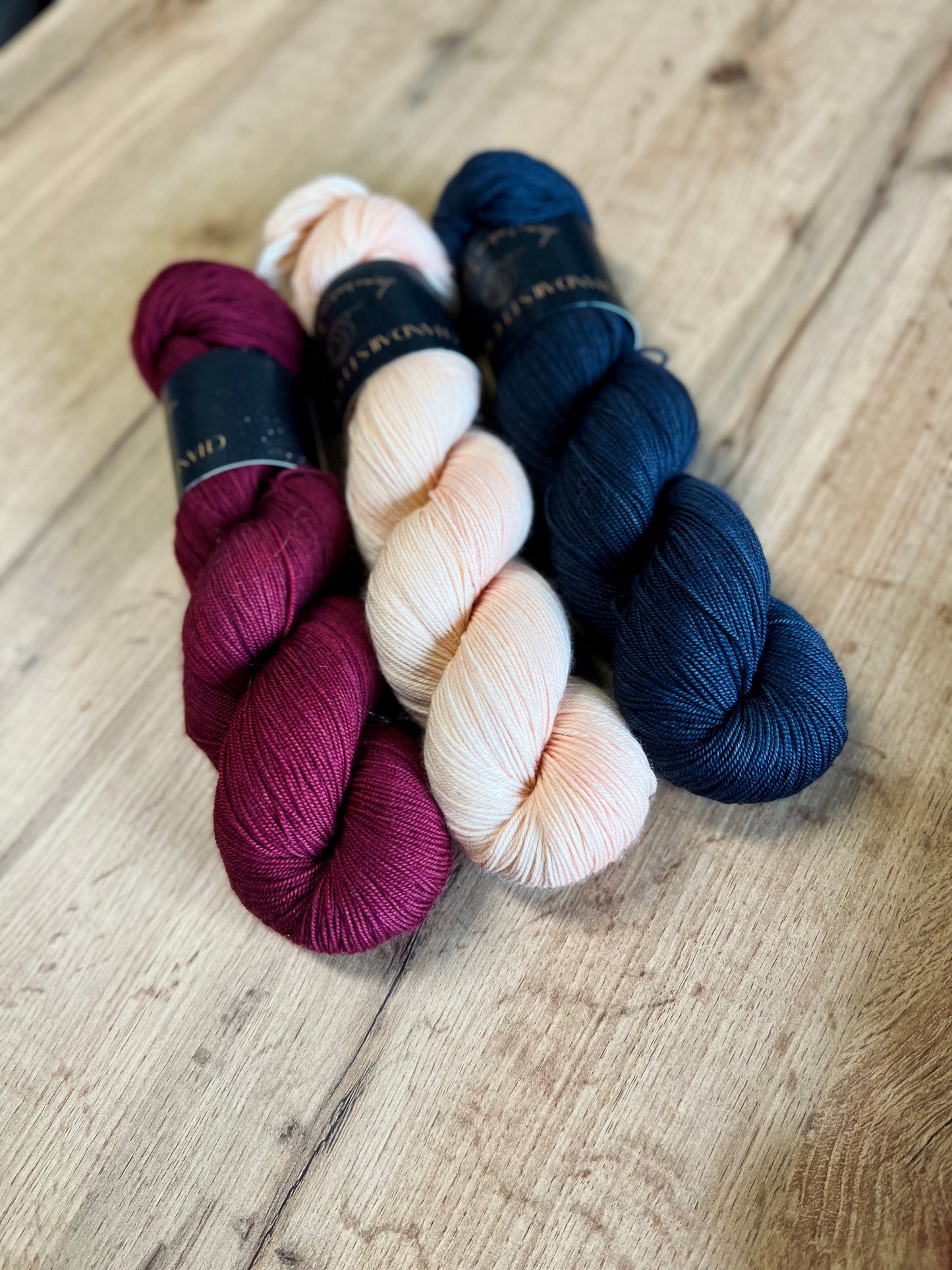 ISÉA - FINGERING MERINO SKEIN (Ready to ship)