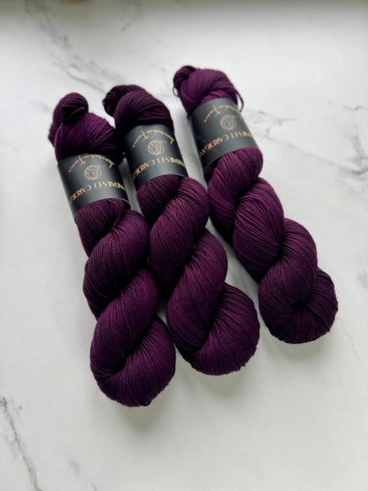 ISÉA - FINGERING MERINO SKEIN (Ready to ship)