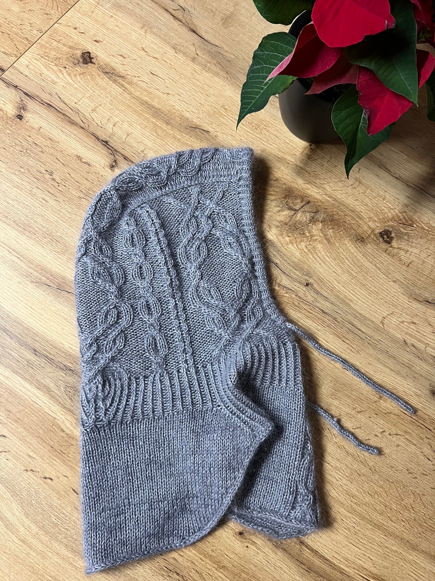 STOCKHOLM HOOD PDF Knitting Pattern - hood (seamless)