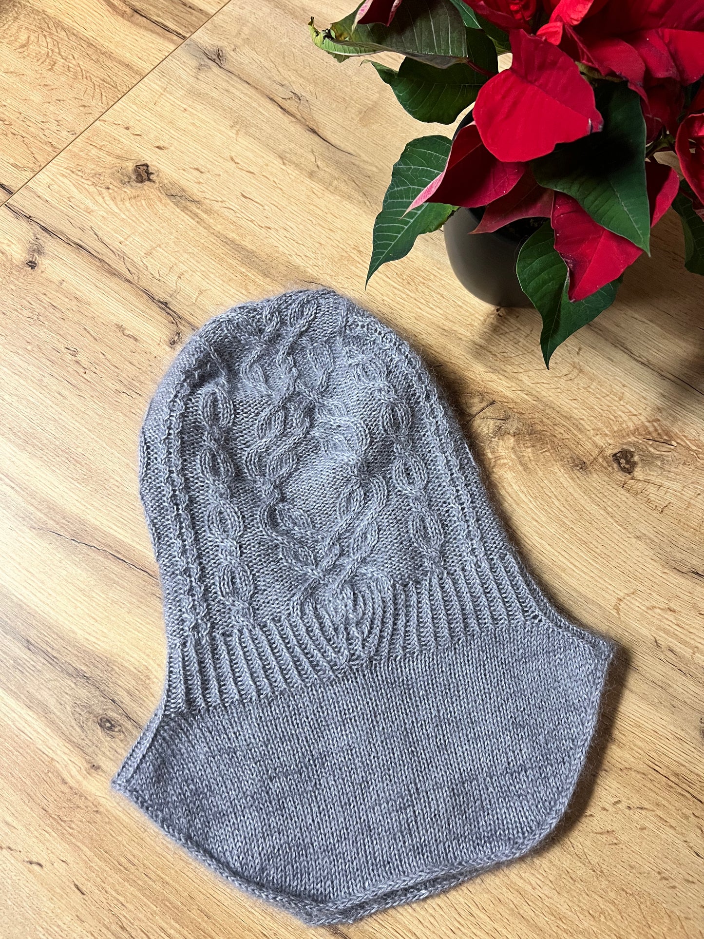 STOCKHOLM HOOD PDF Knitting Pattern - hood (seamless)