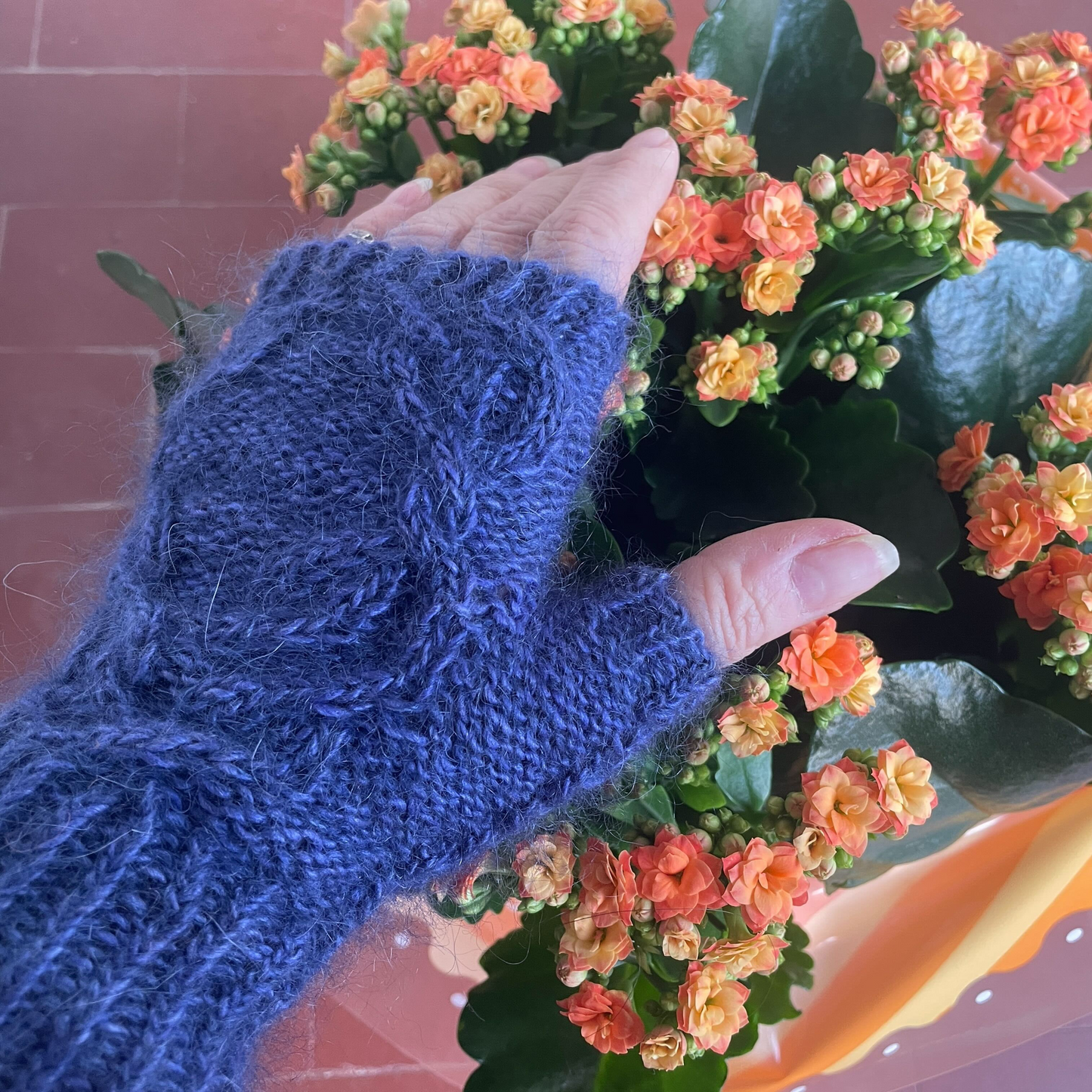 STOCKHOLM MITTENS PDF Knitting Pattern - Seamless Mitten